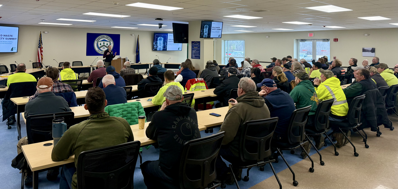 large group of operators in a classroom NH Recycles