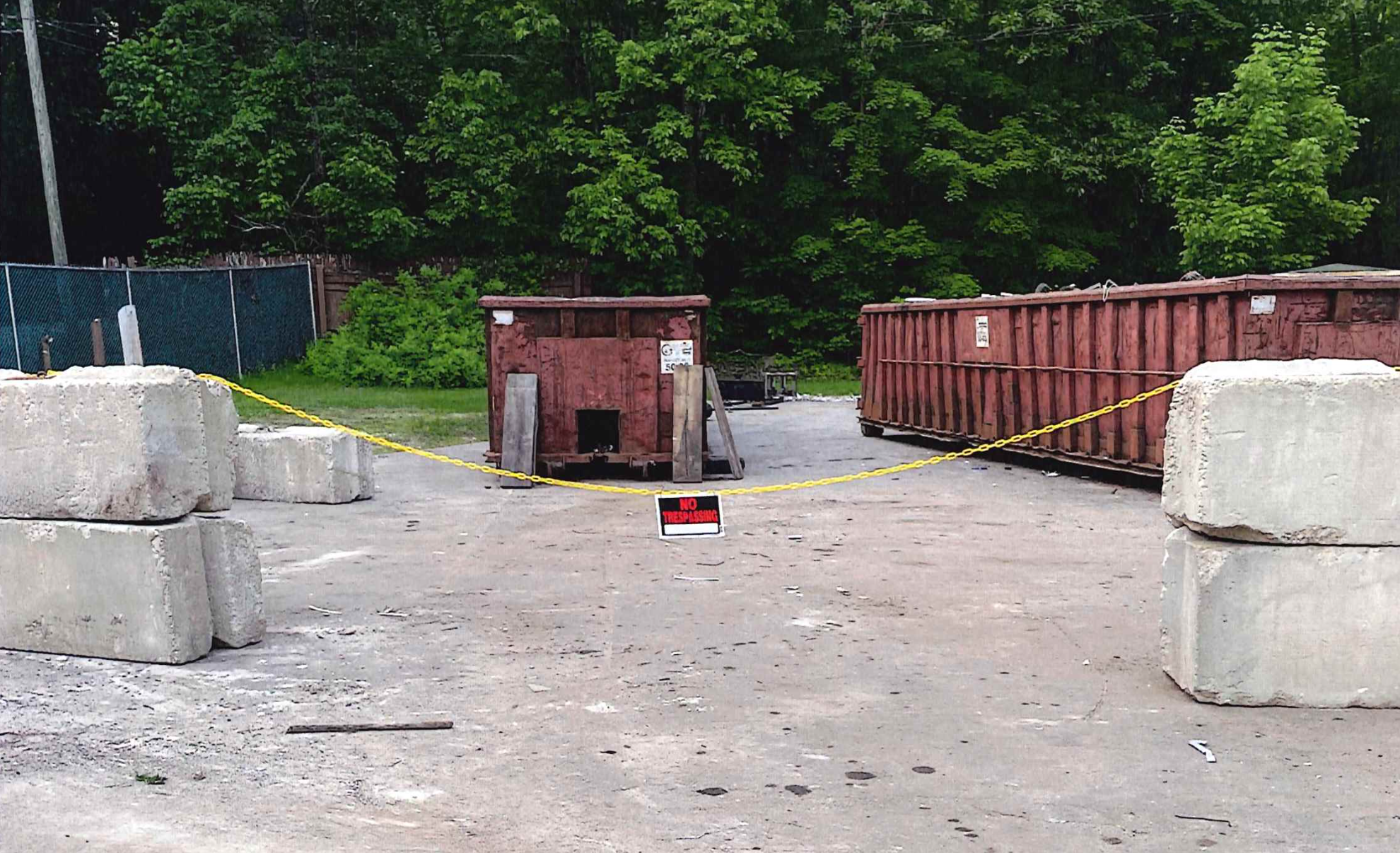 Hollis metals containers
